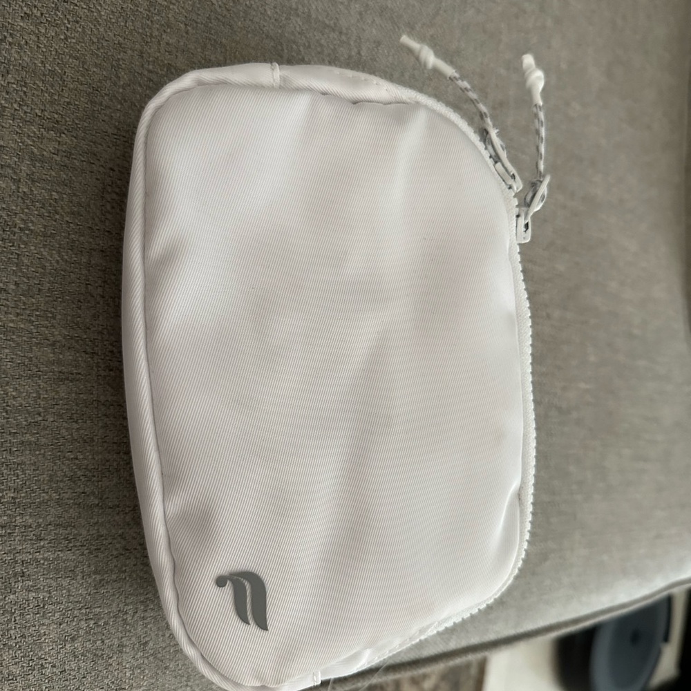 Fabletics White Crossbody Bag with Minimalist Design